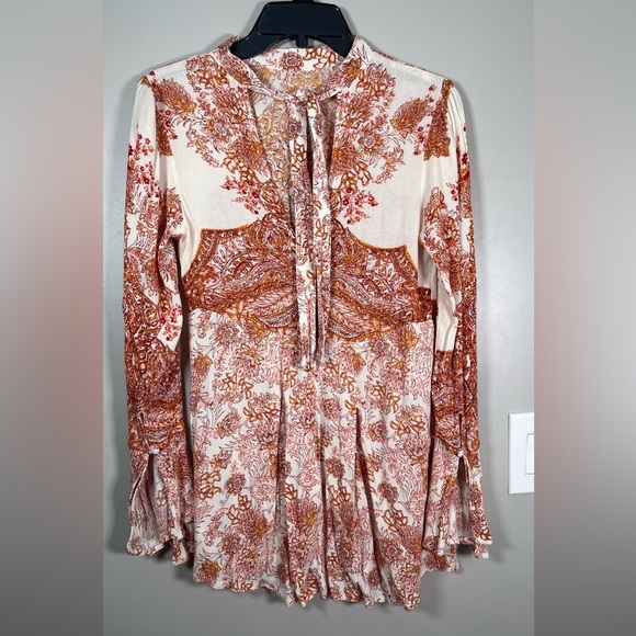 FREE PEOPLE Lady Luck
Tunic Dress Rust Ivory Open Back
Tie Long Sleeve - Picture 5 of 8